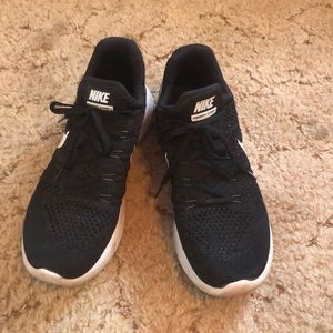 Lightly worn Nike Flyknit 2